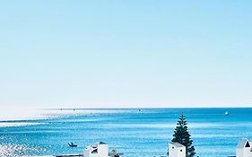 Spectacular Apartment With Amazing Sea Views!
